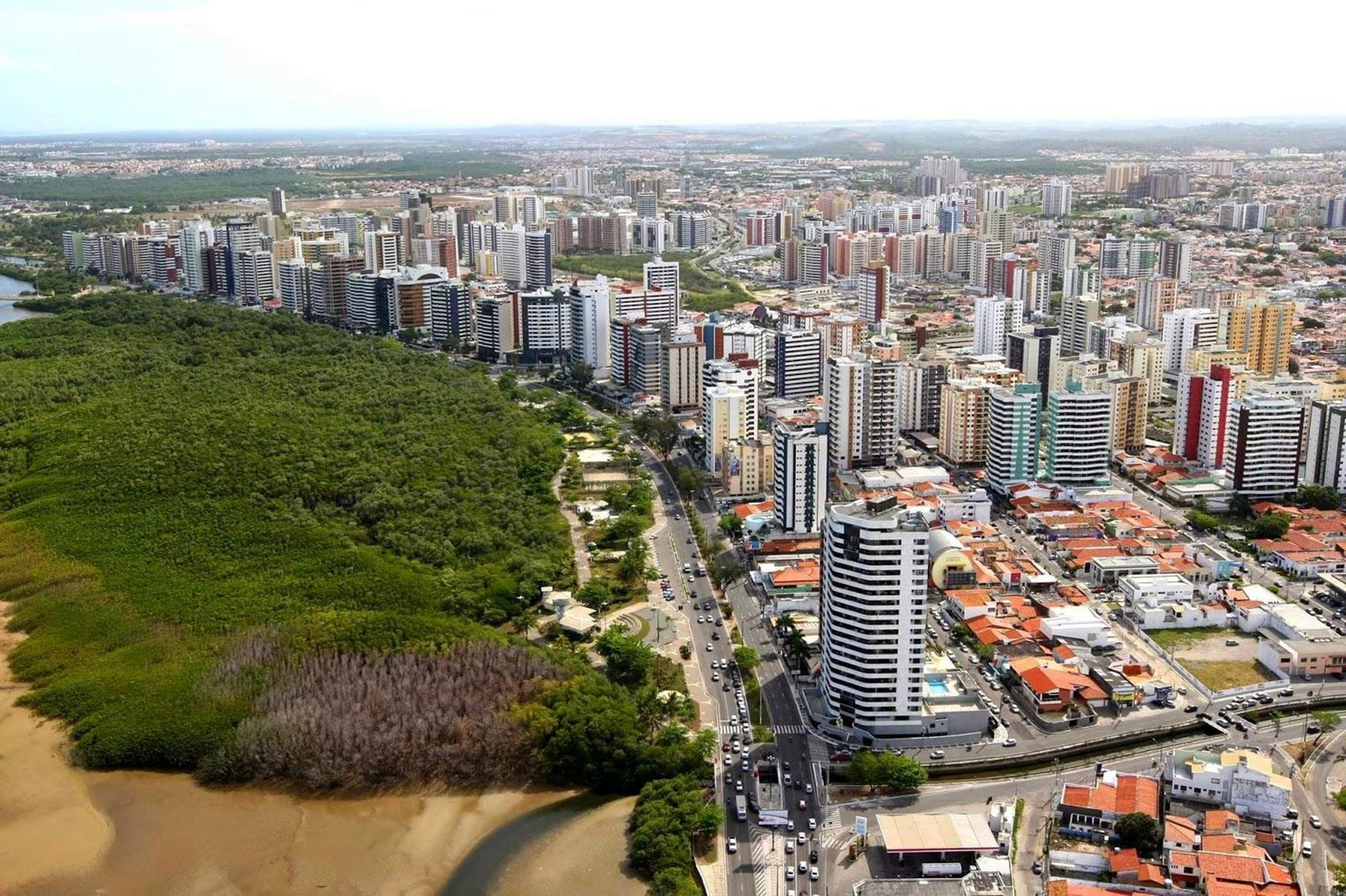 Oyo Alto Da Praia Hotel, อารากาจู ภายนอก รูปภาพ